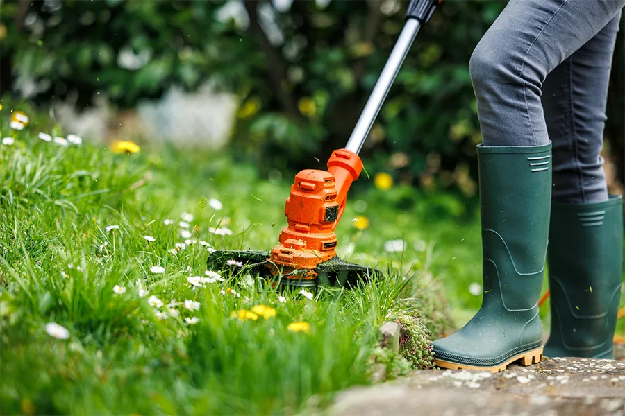 How Weed Whacking Improves Outdoor Safety in Lorain, OH
